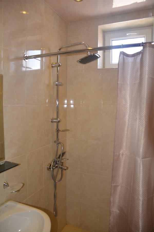 Guest House Kavtarashvili 38 Kazbegi Ngoại thất bức ảnh