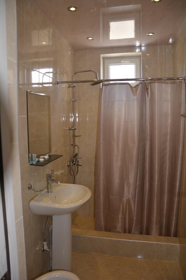 Guest House Kavtarashvili 38 Kazbegi Ngoại thất bức ảnh