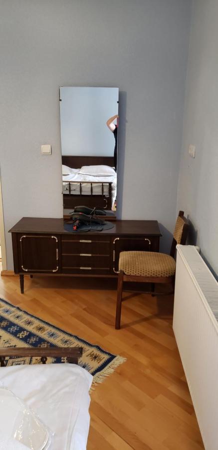 Guest House Kavtarashvili 38 Kazbegi Ngoại thất bức ảnh