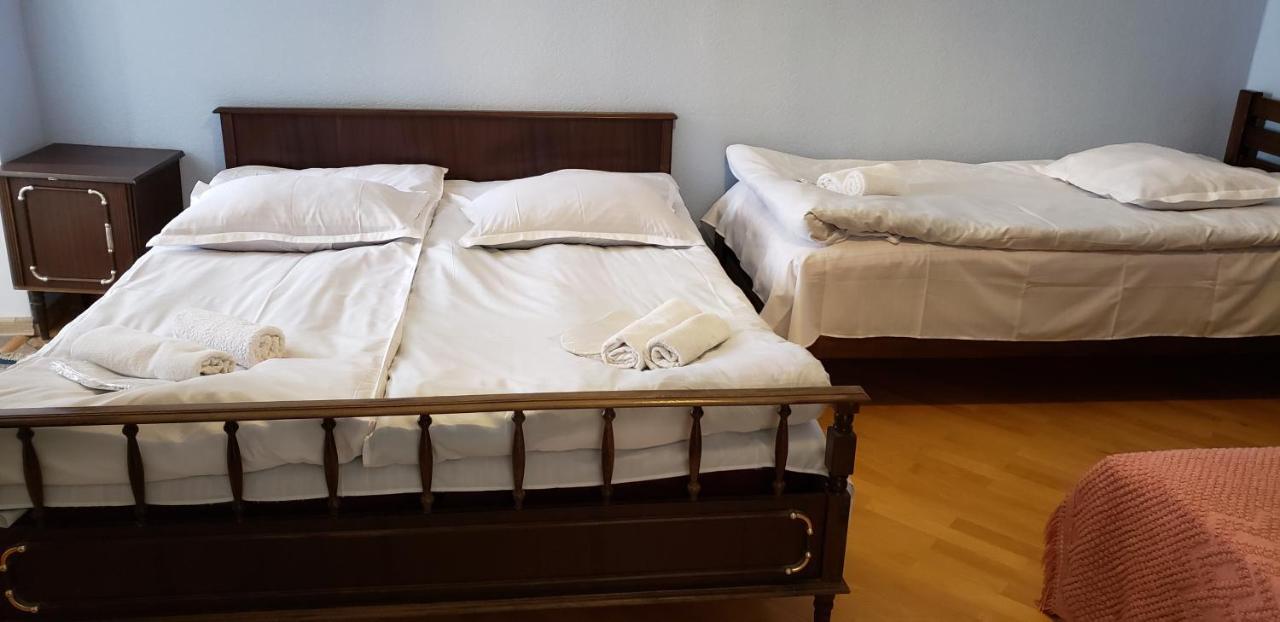 Guest House Kavtarashvili 38 Kazbegi Ngoại thất bức ảnh